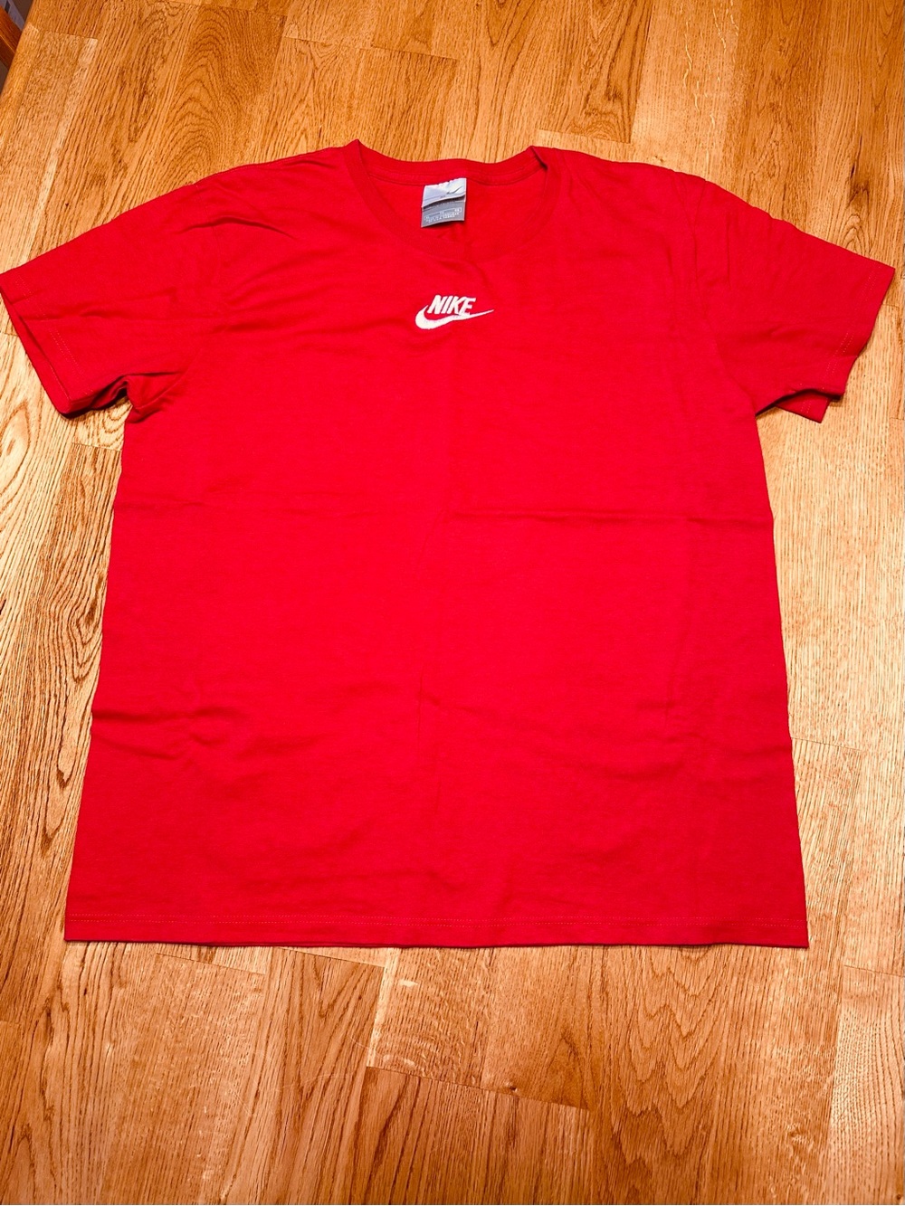Nike XL Red Short Sleeve Crew Tee with White Swoosh - Vintage Late 90s/Early 00s